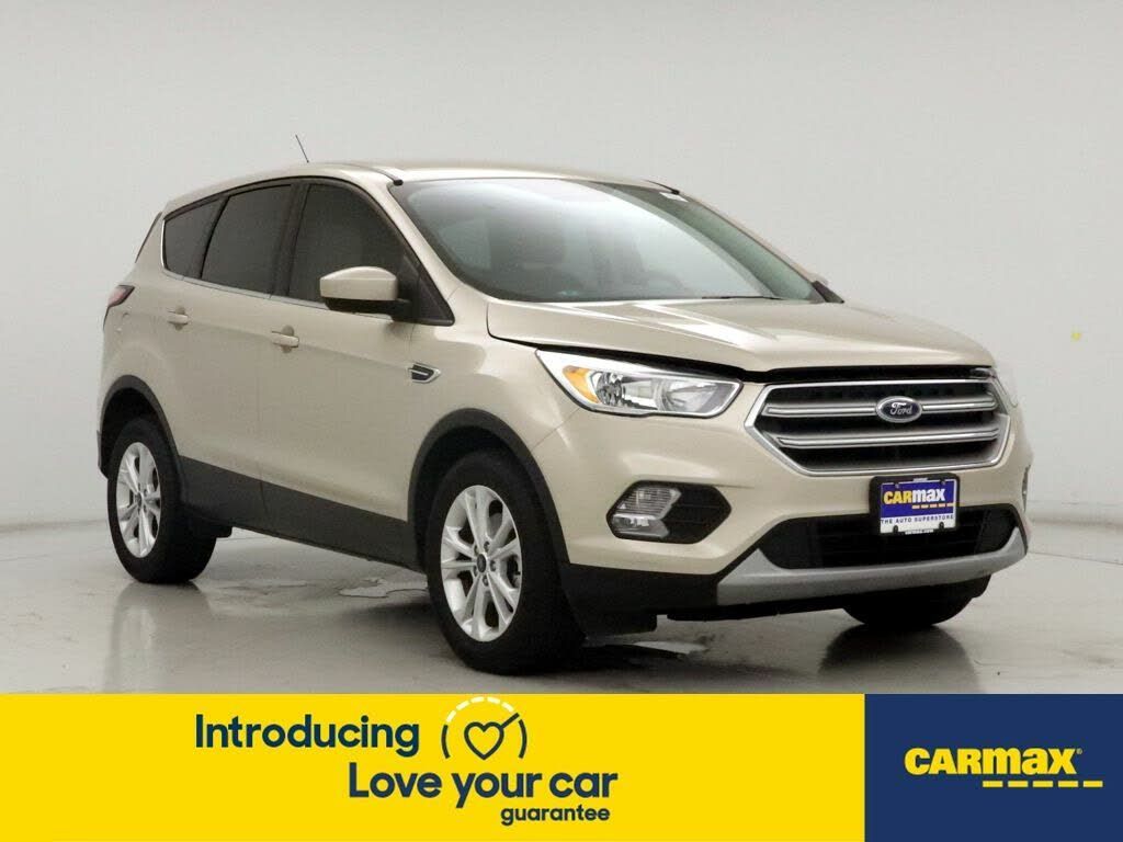 Image 2017 Ford Escape Se fwd