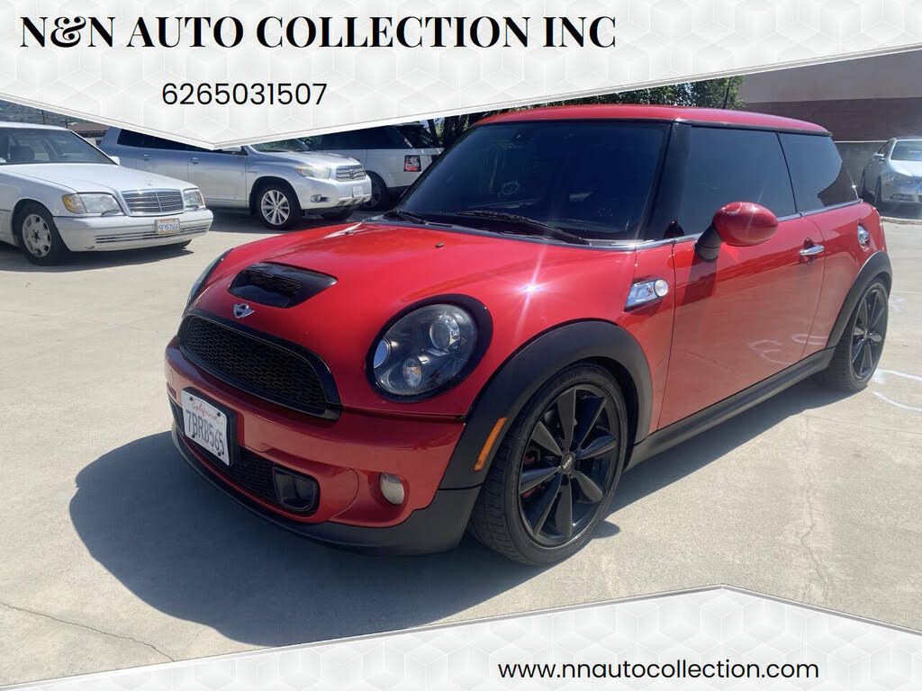 2011 Mini Cooper S hatchback