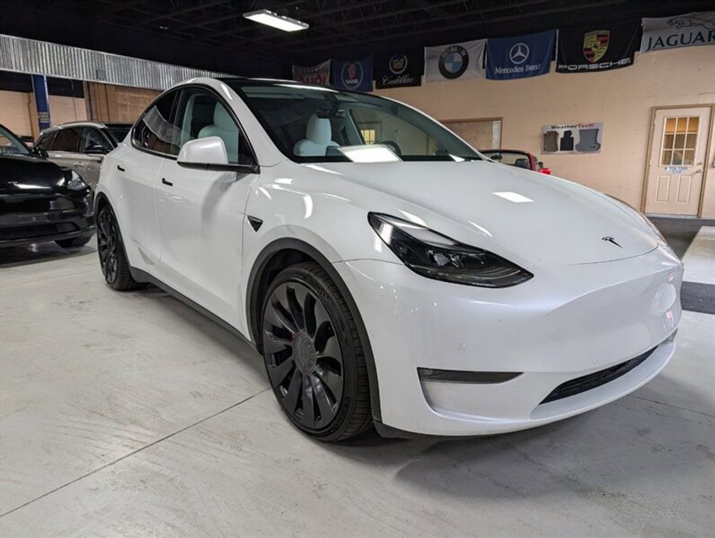 2022 Tesla Model y Performance