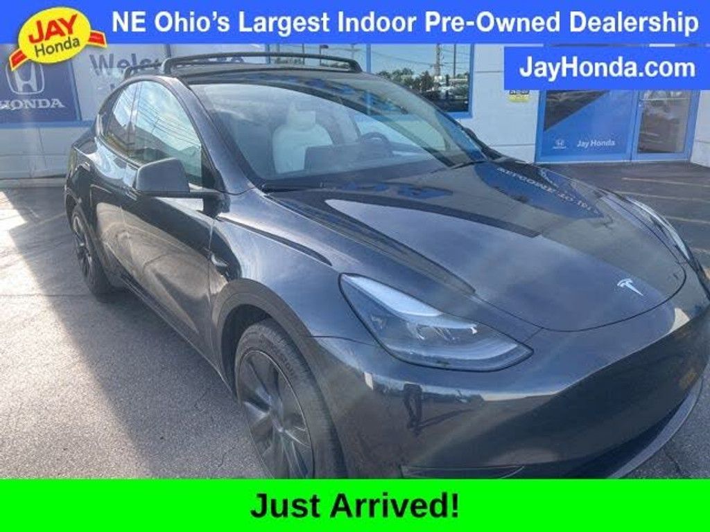 2024 Tesla Model y Long range rwd