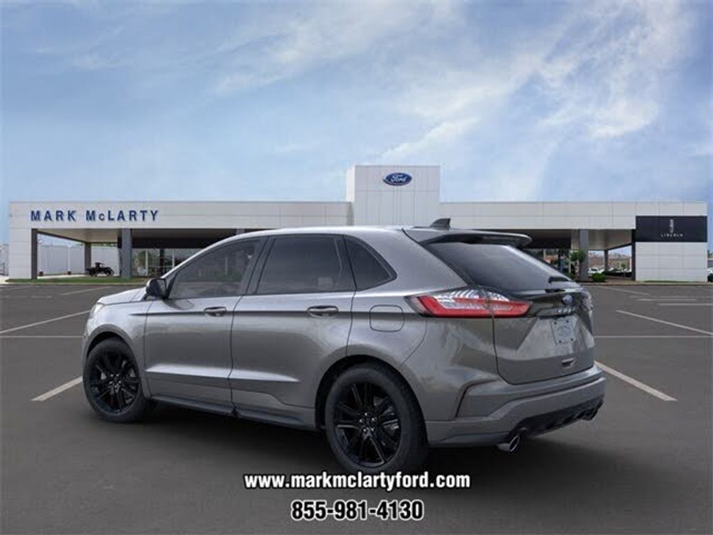 2021 Ford Edge