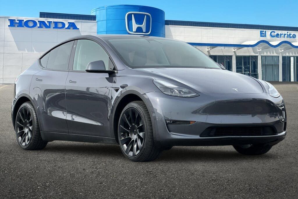 2022 Tesla Model y Long range awd
