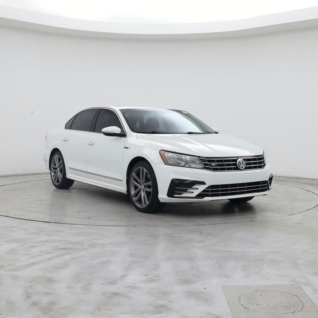 2017 Volkswagen Passat R-Line