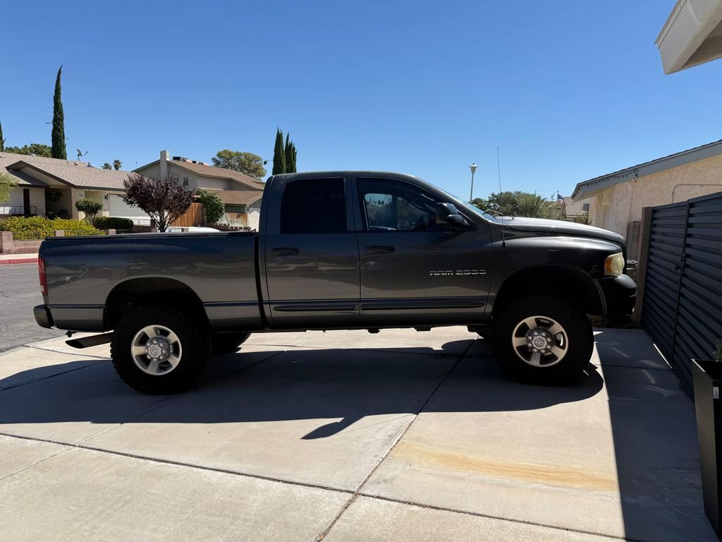 2004 Dodge Ram 2500 truck Slt