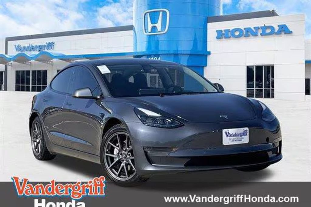 2022 Tesla Model 3 Long range awd
