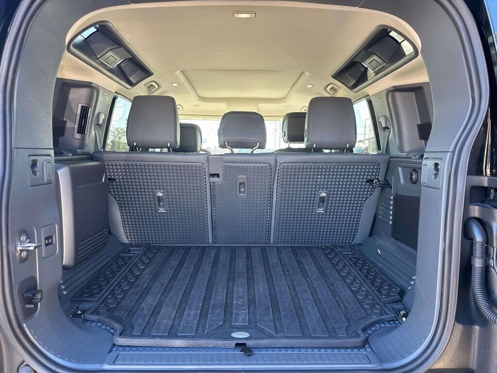 2024 Land rover Defender 110 x-dynamic se