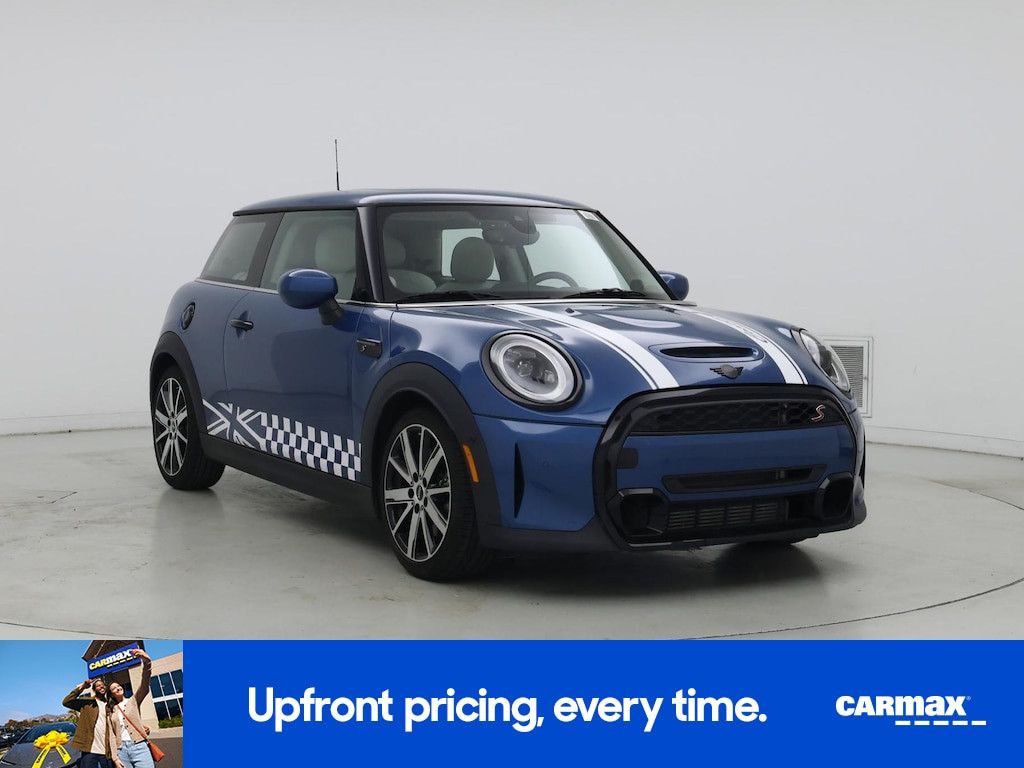 2023 Mini Cooper S 2-door hatchback fwd