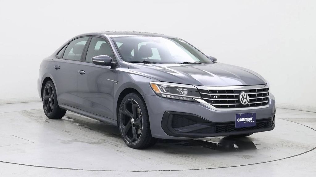 2022 Volkswagen Passat R-Line