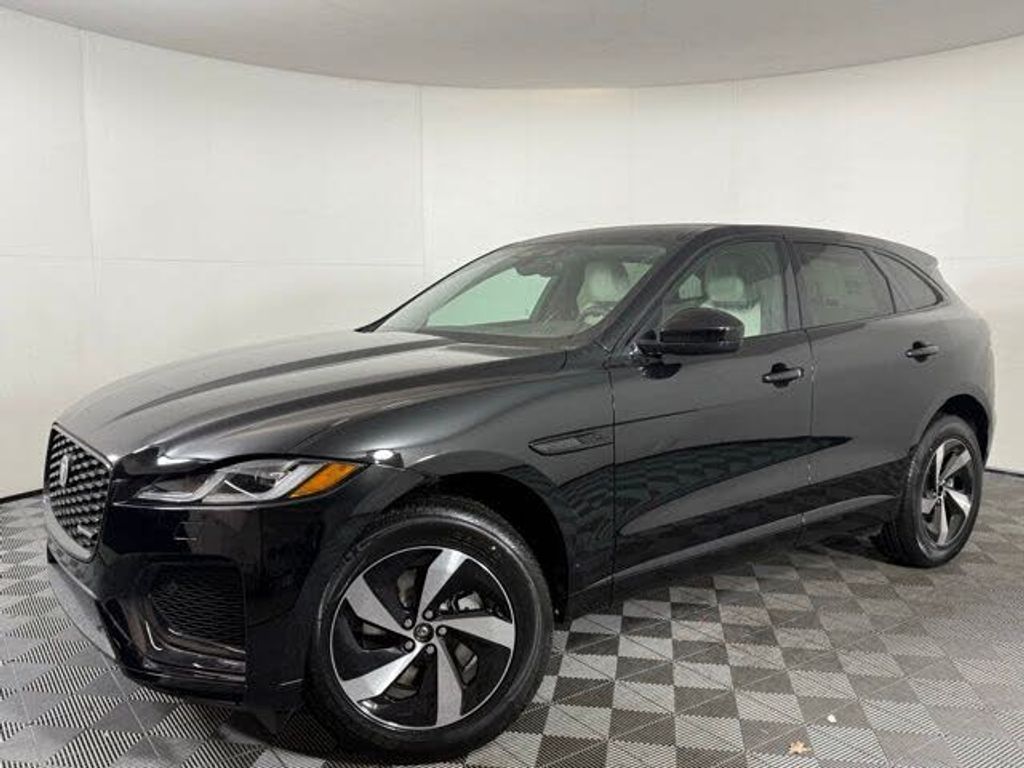 2025 Jaguar F-pace R-dynamic s