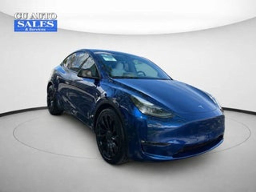 2023 Tesla Model y Long range awd
