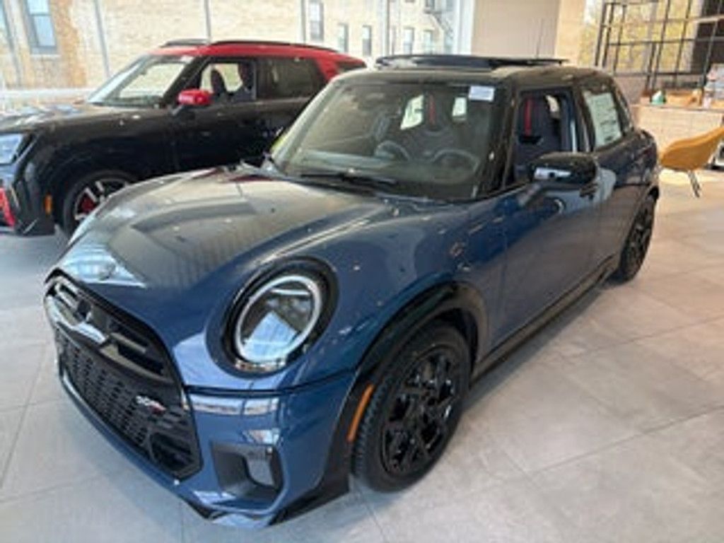 2026 Mini Cooper S 4-door hatchback fwd