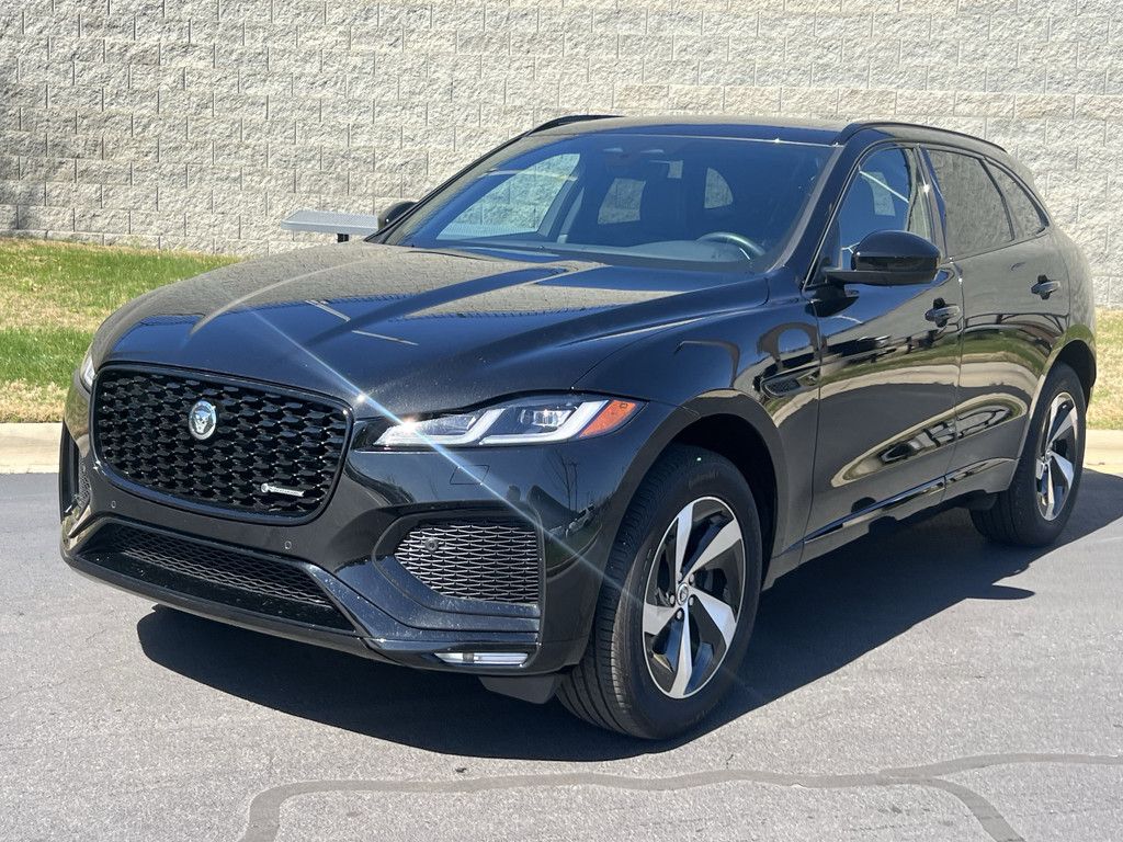 2025 Jaguar F-pace R-dynamic s