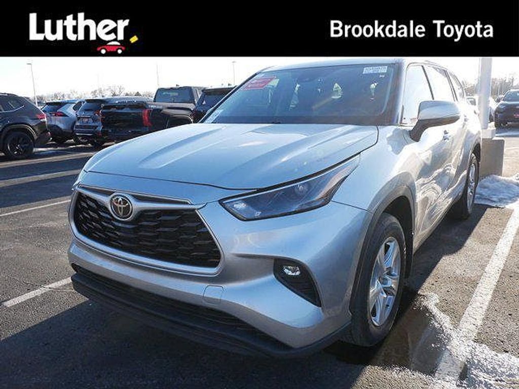 2022 Toyota Highlander Le