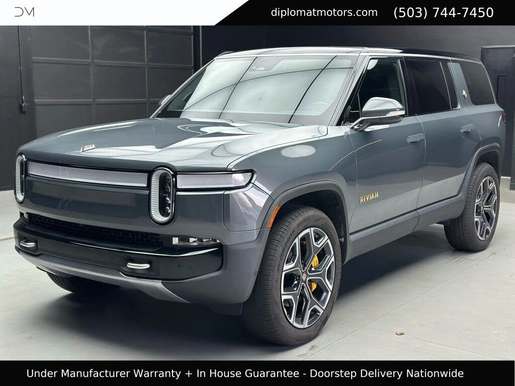 2023 Rivian R1s Adventure awd