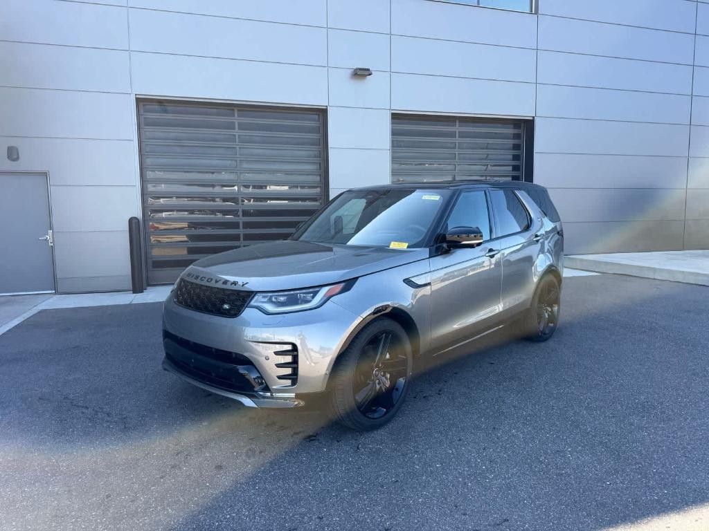2025 Land rover Discovery Dynamic se